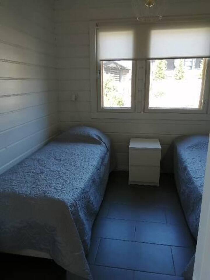 Среден етаж, втора спалня