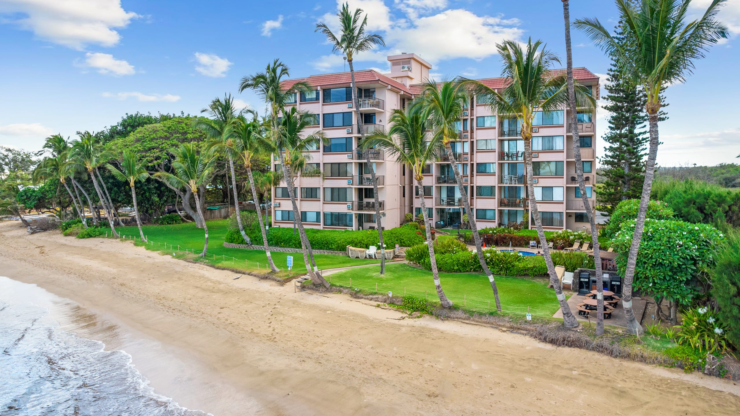 Oceanfront Kihei Maui Studio - Image 10