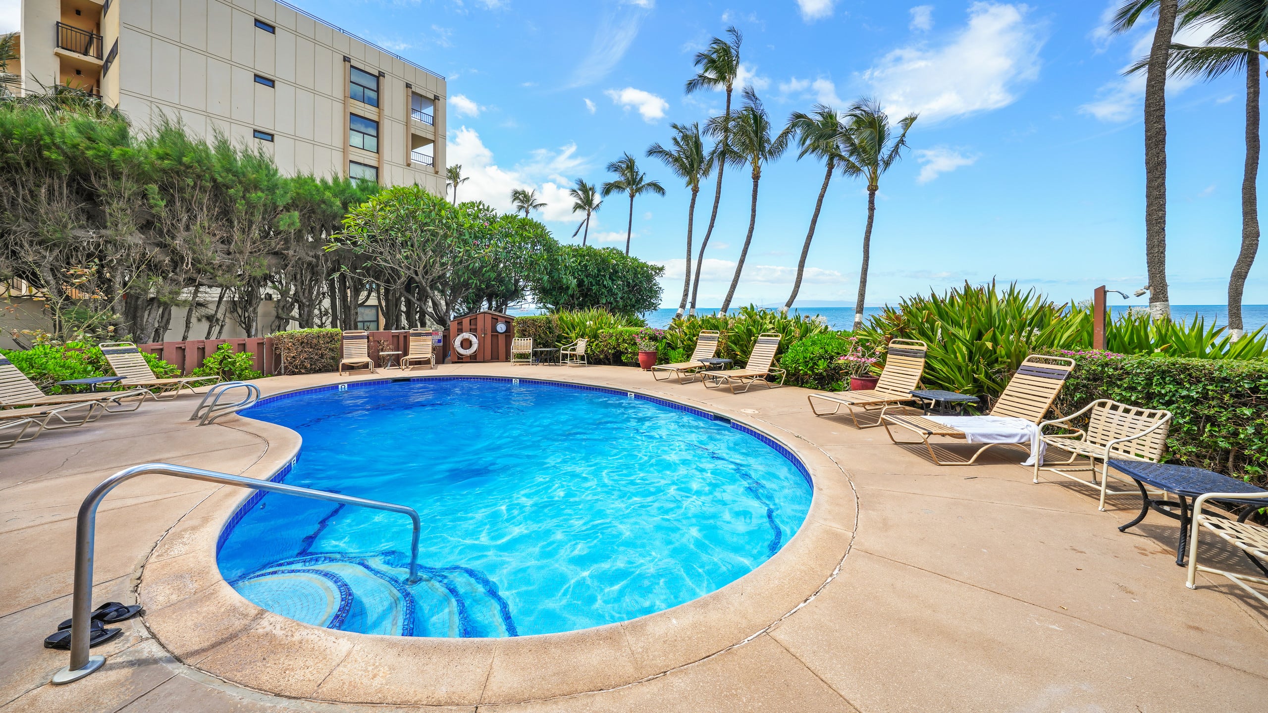 Oceanfront Kihei Maui Studio - Image 12