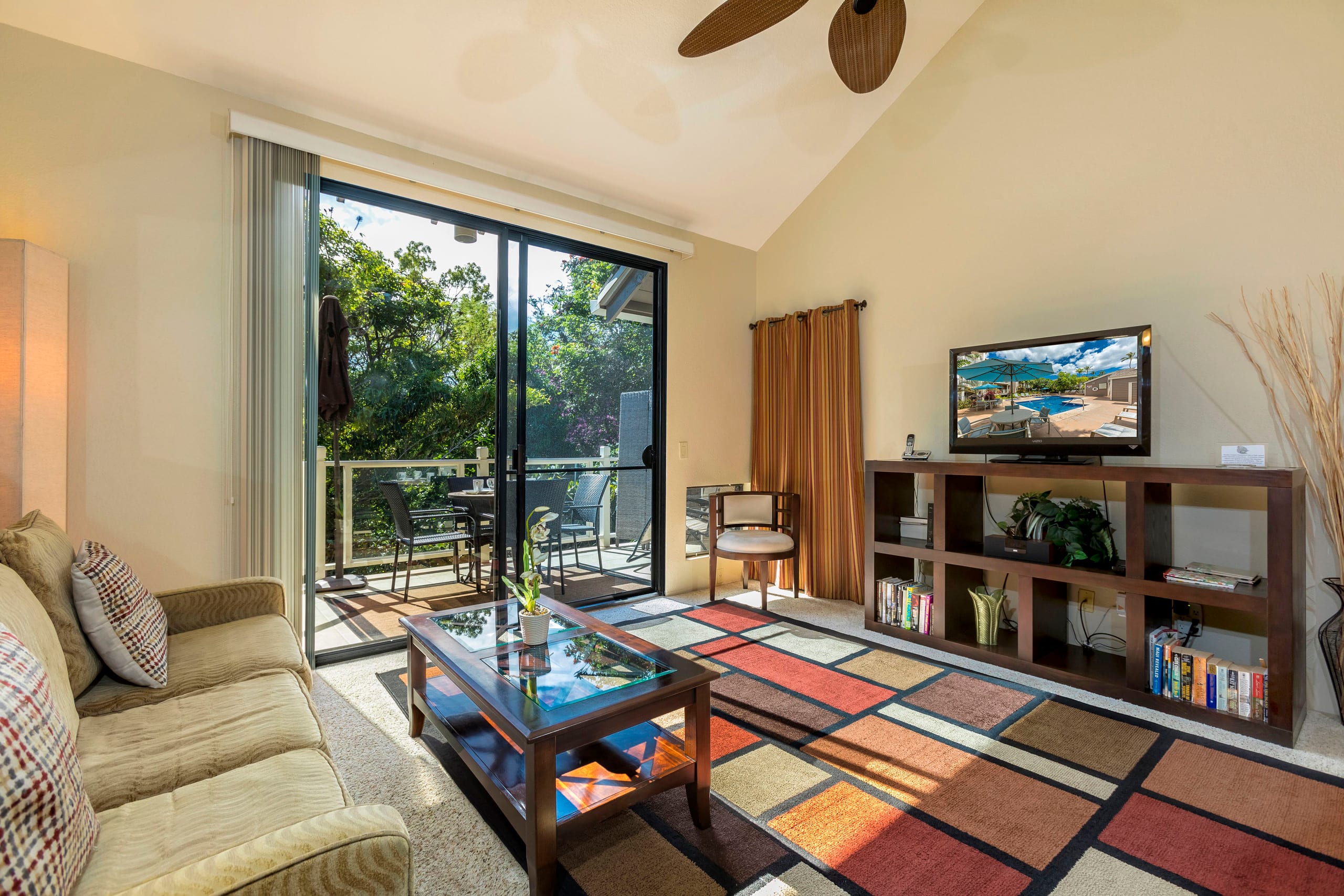 Condo in Wailea · ★4.71 · 1 bedroom · 2 beds · 1 shared bath - Image 2