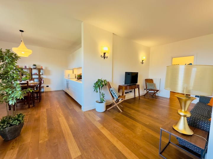 Sea View Terrace Apartment In Central Sorrento - Sorrento