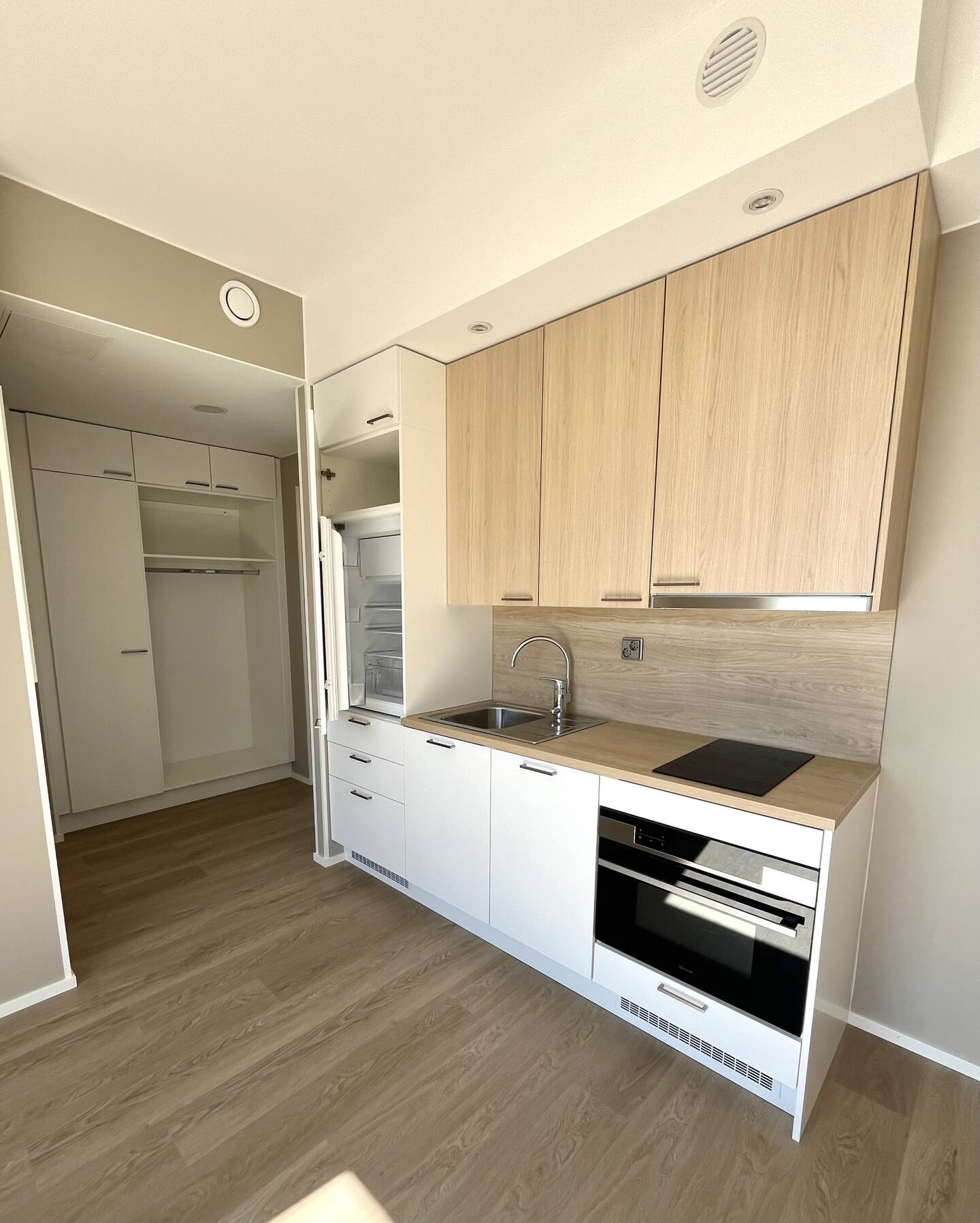 Grand Beach Apartment 4
