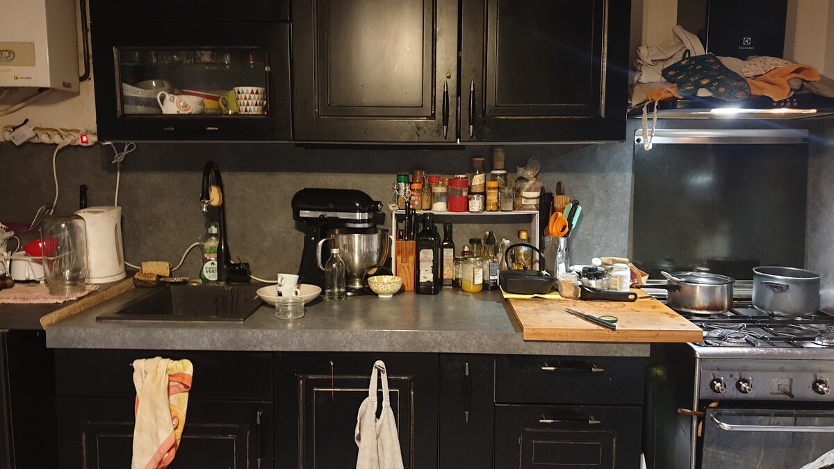 Top performing Airbnb: entire apartment for the summer in Bobigny