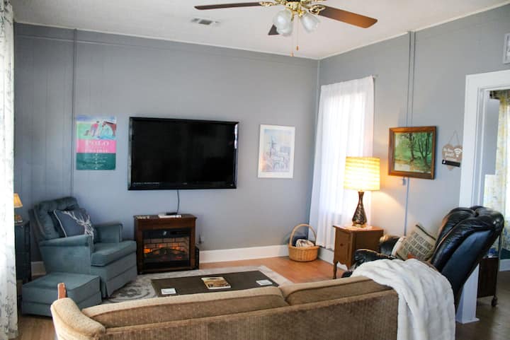 Breck Walker Bungalow - Breckenridge, TX