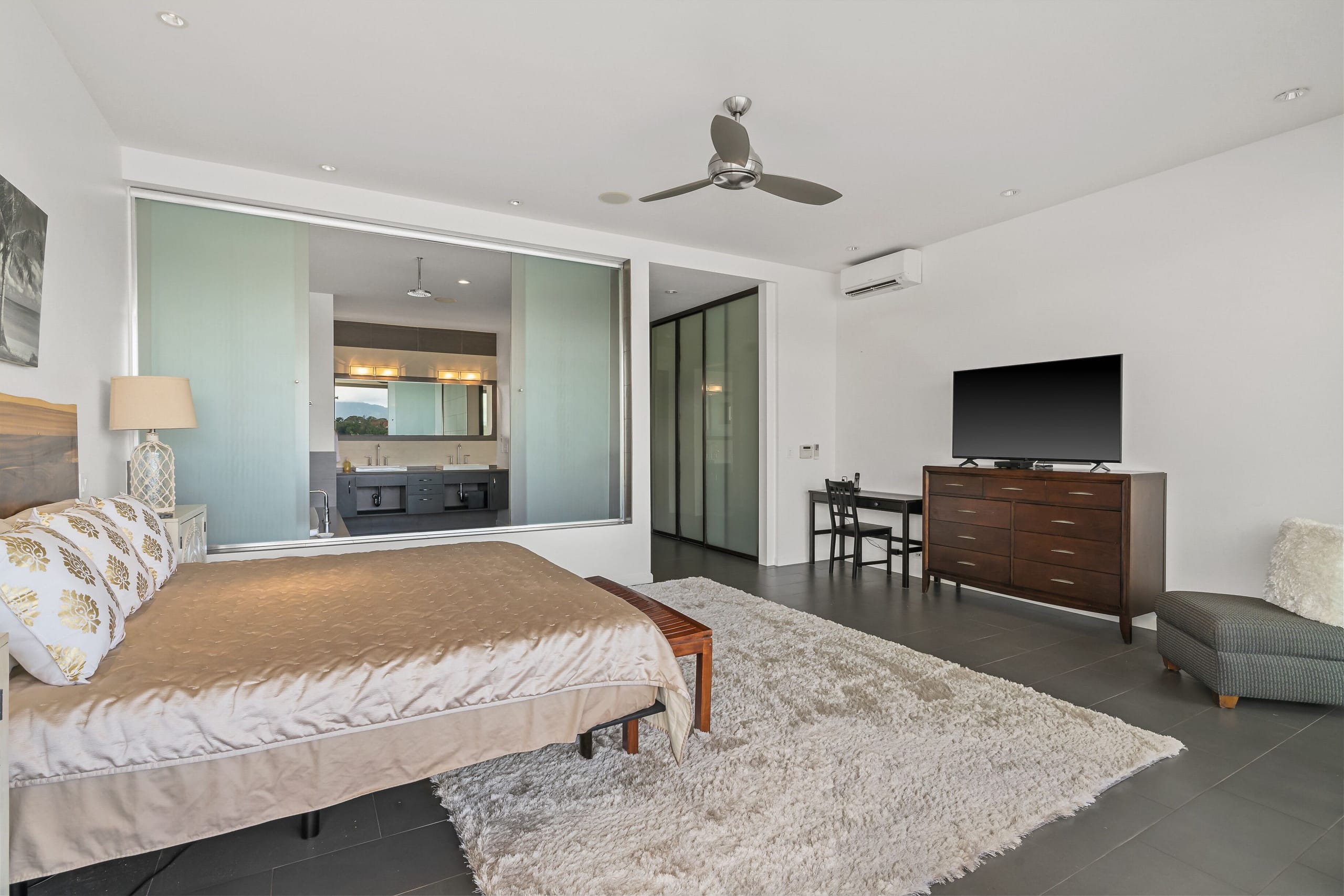 Home in Lihue · ★4.92 · 3 bedrooms · 5 beds · 3.5 baths - Image 9