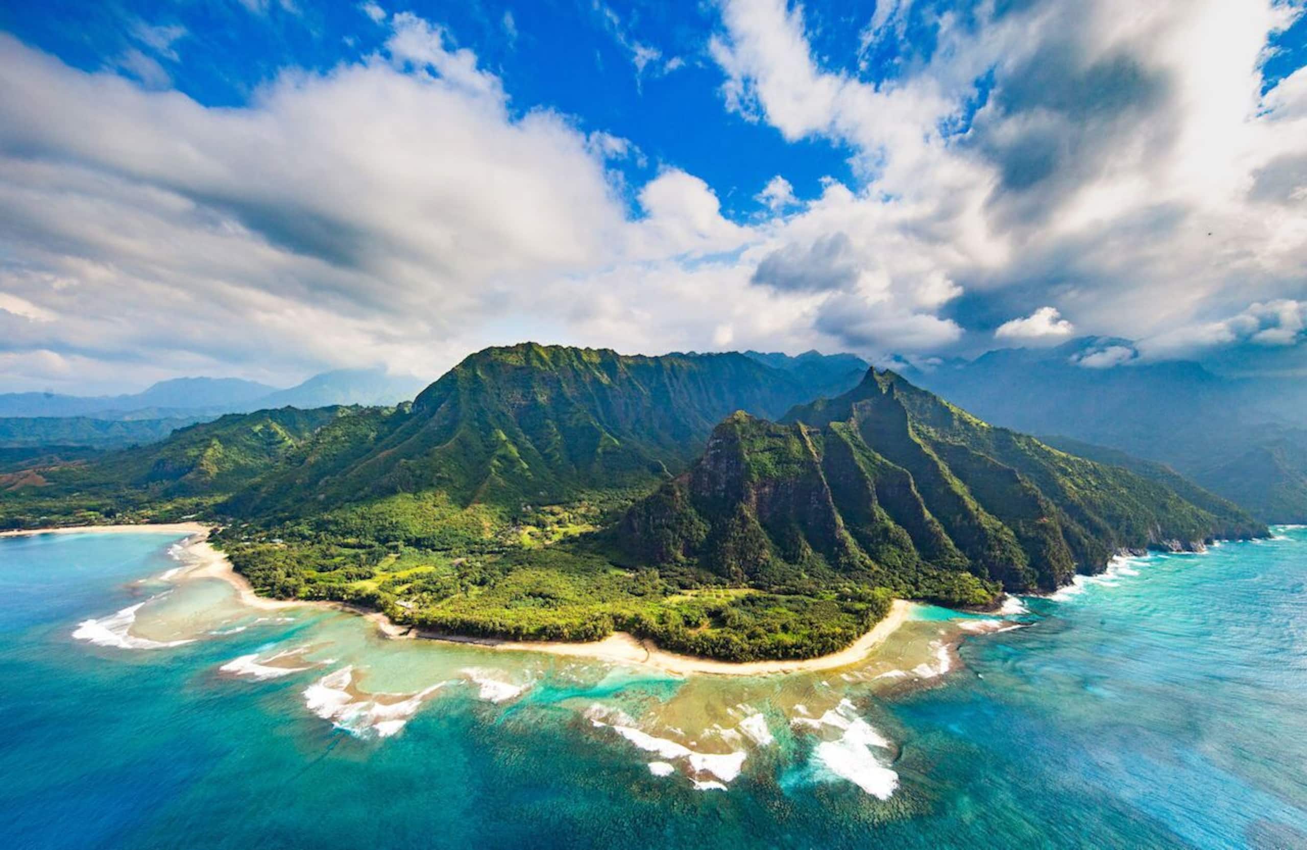 Home in Lihue · ★4.92 · 3 bedrooms · 5 beds · 3.5 baths - Image 51