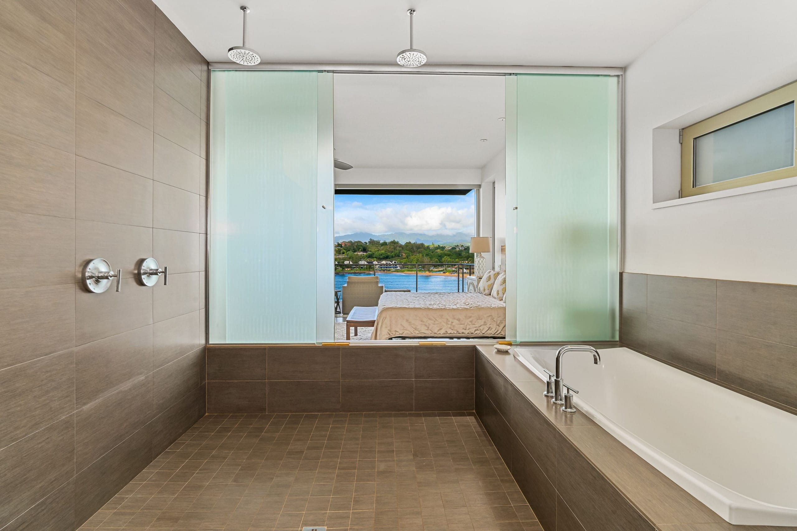 Home in Lihue · ★4.92 · 3 bedrooms · 5 beds · 3.5 baths - Image 12