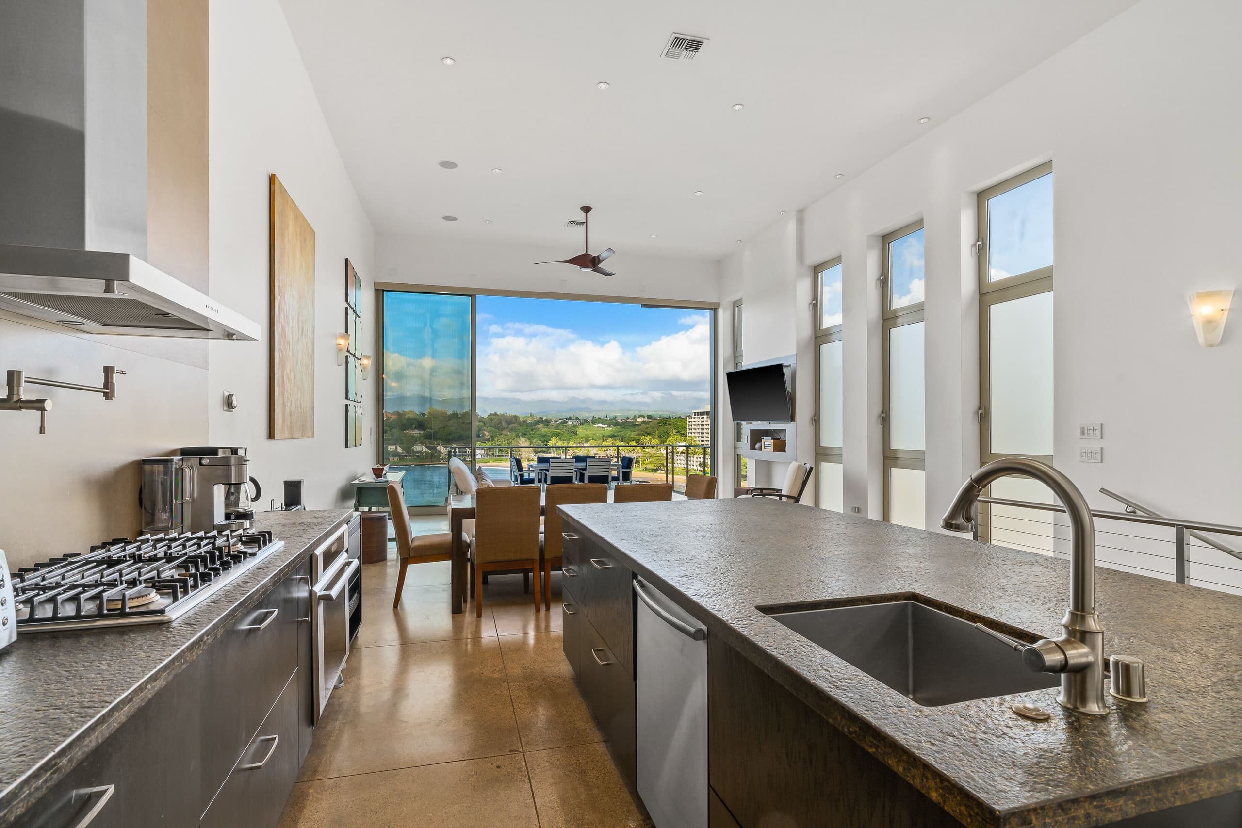 Home in Lihue · ★4.92 · 3 bedrooms · 5 beds · 3.5 baths - Image 8