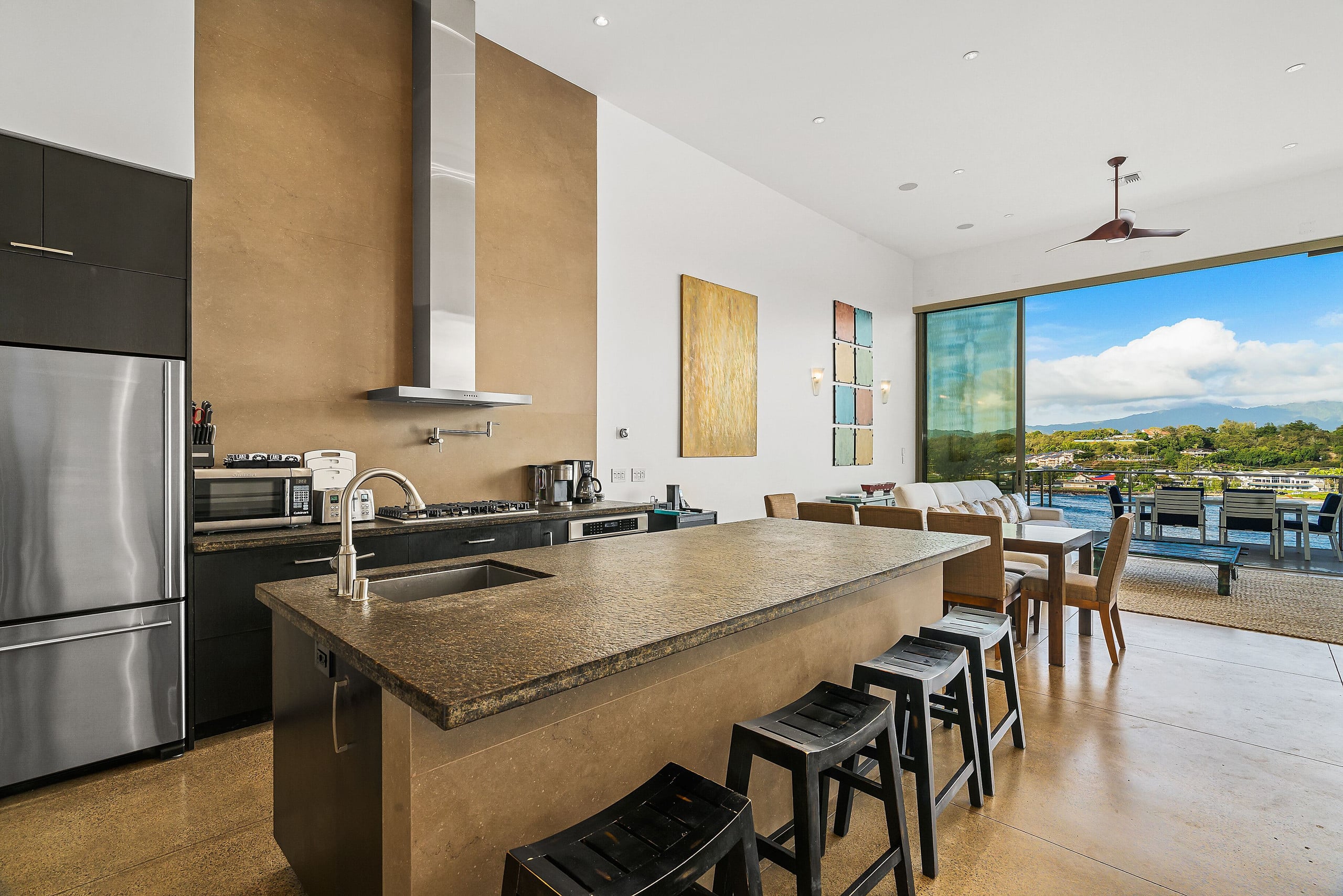 Home in Lihue · ★4.92 · 3 bedrooms · 5 beds · 3.5 baths - Image 7