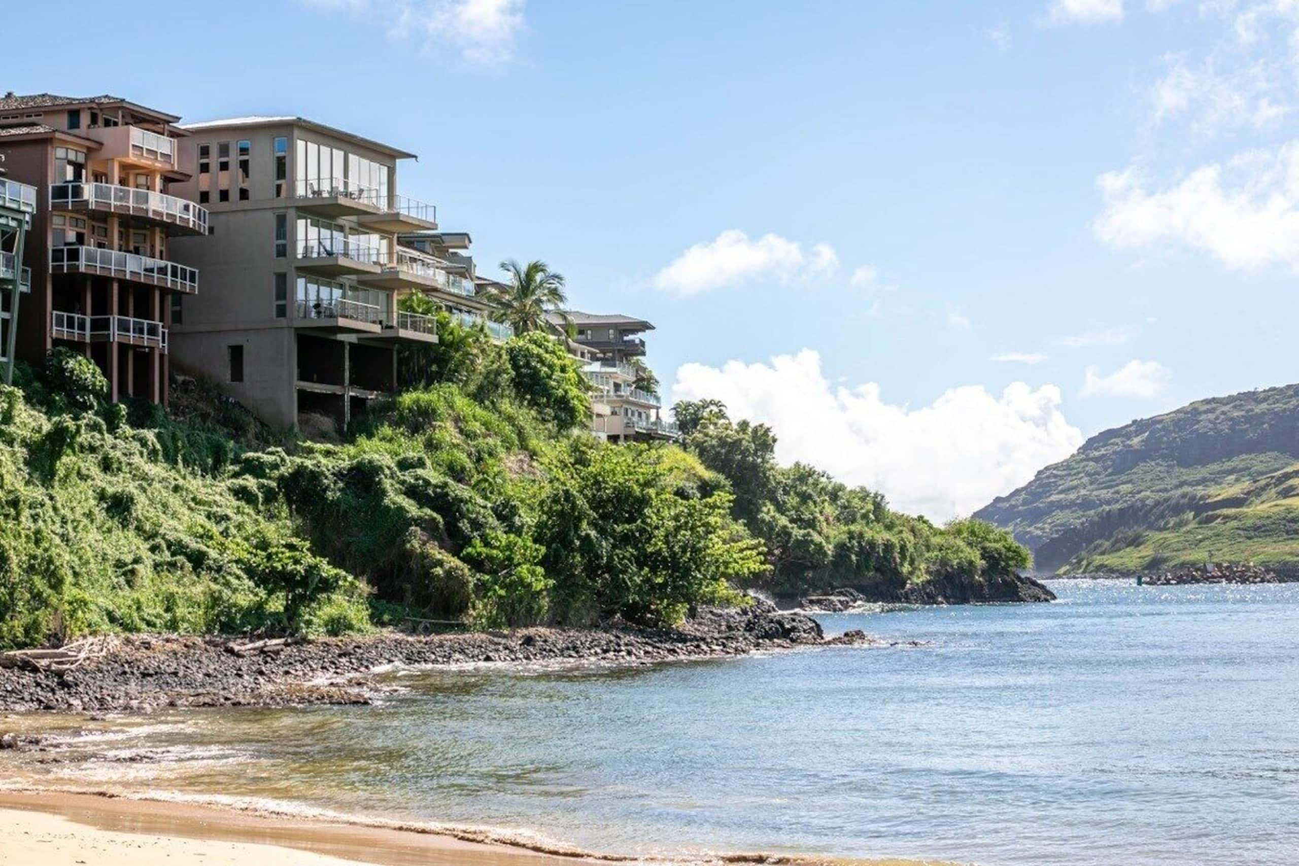 Home in Lihue · ★4.92 · 3 bedrooms · 5 beds · 3.5 baths - Image 24