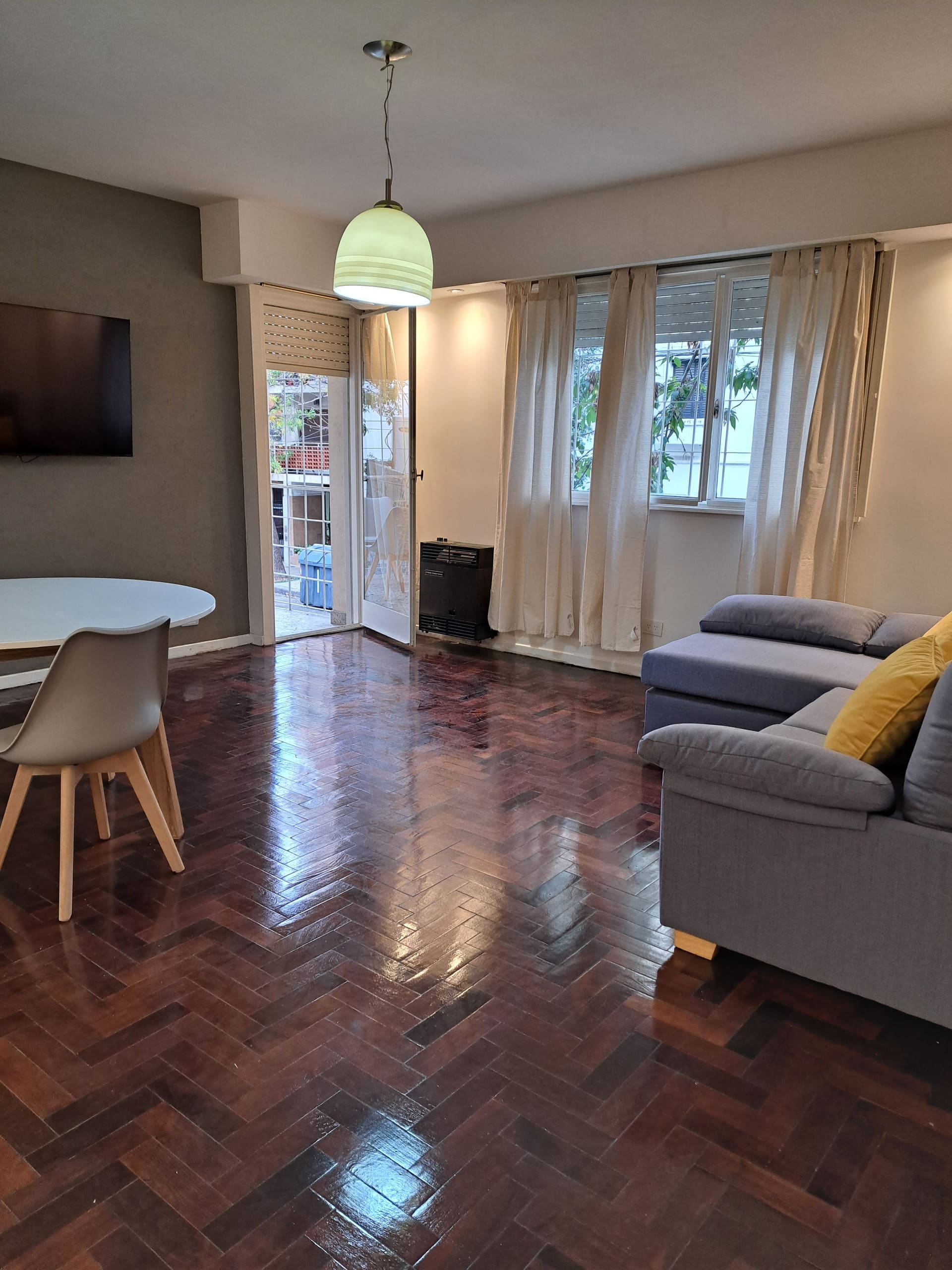 Apartamento de dois quartos em Villa Urquiza