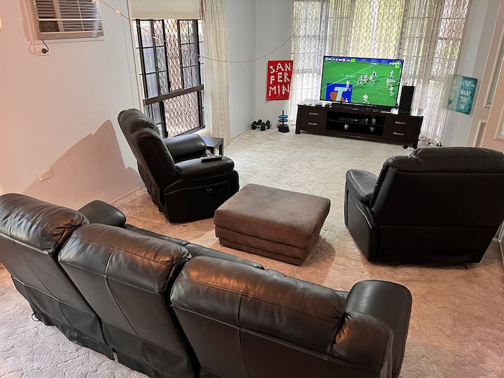 Frenchville Family Home - Rockhampton