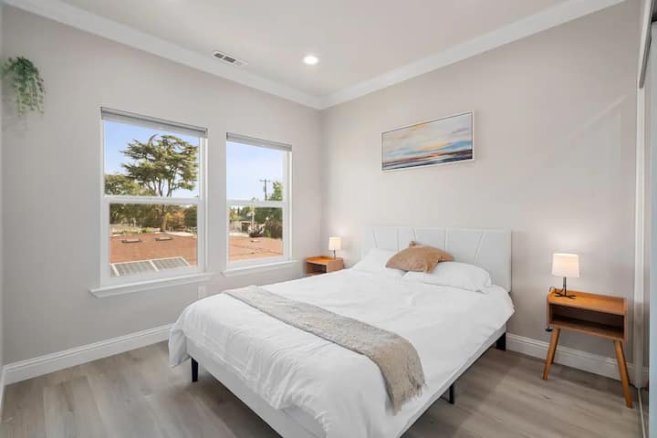 As you lie back on the queen bed, you are surrounded by elegant decor and a soothing color palette that calms the senses.