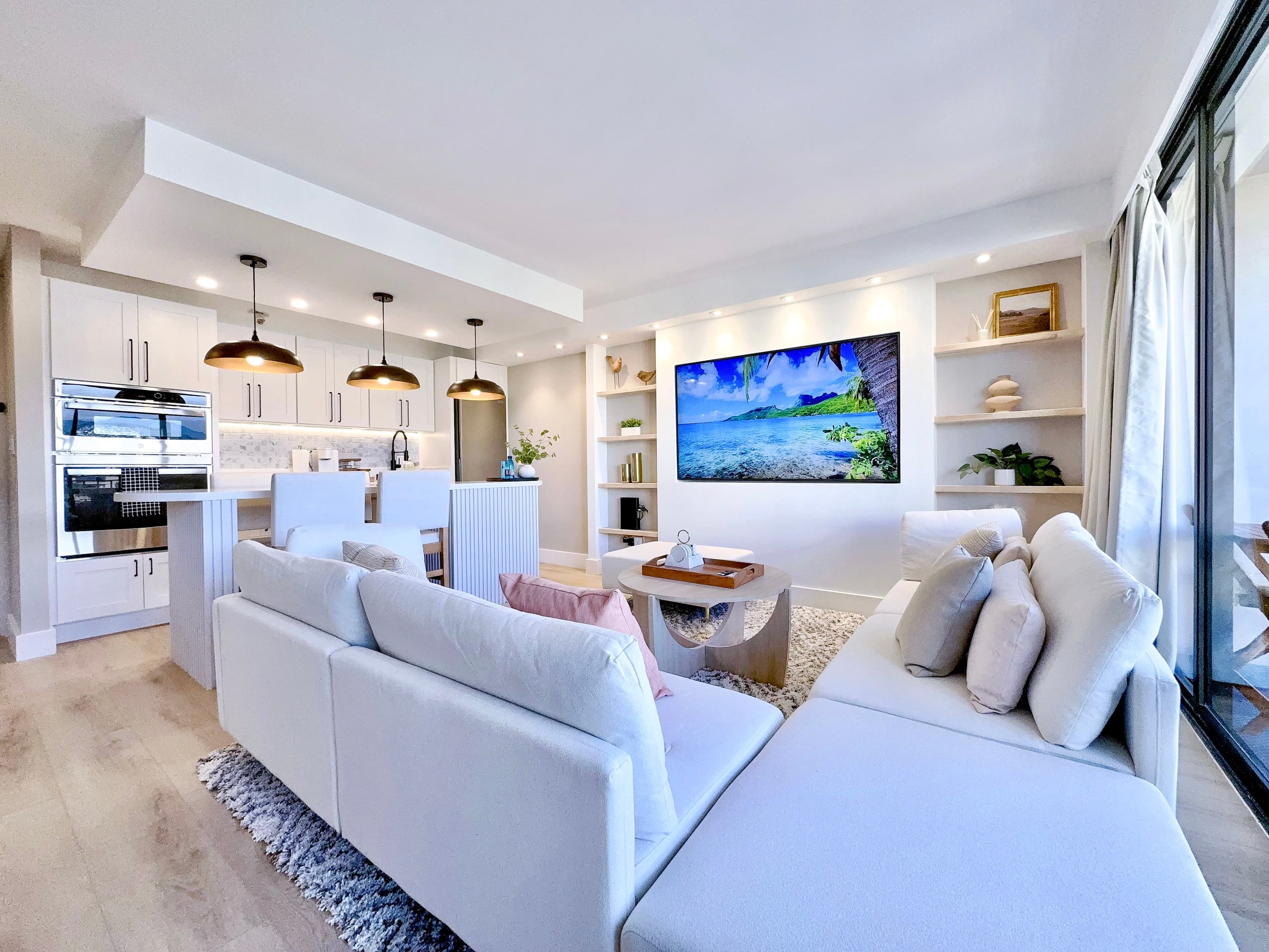 17F-Beautiful & Upscale-Waikiki Beach 1BR/Parking~ - Image 8