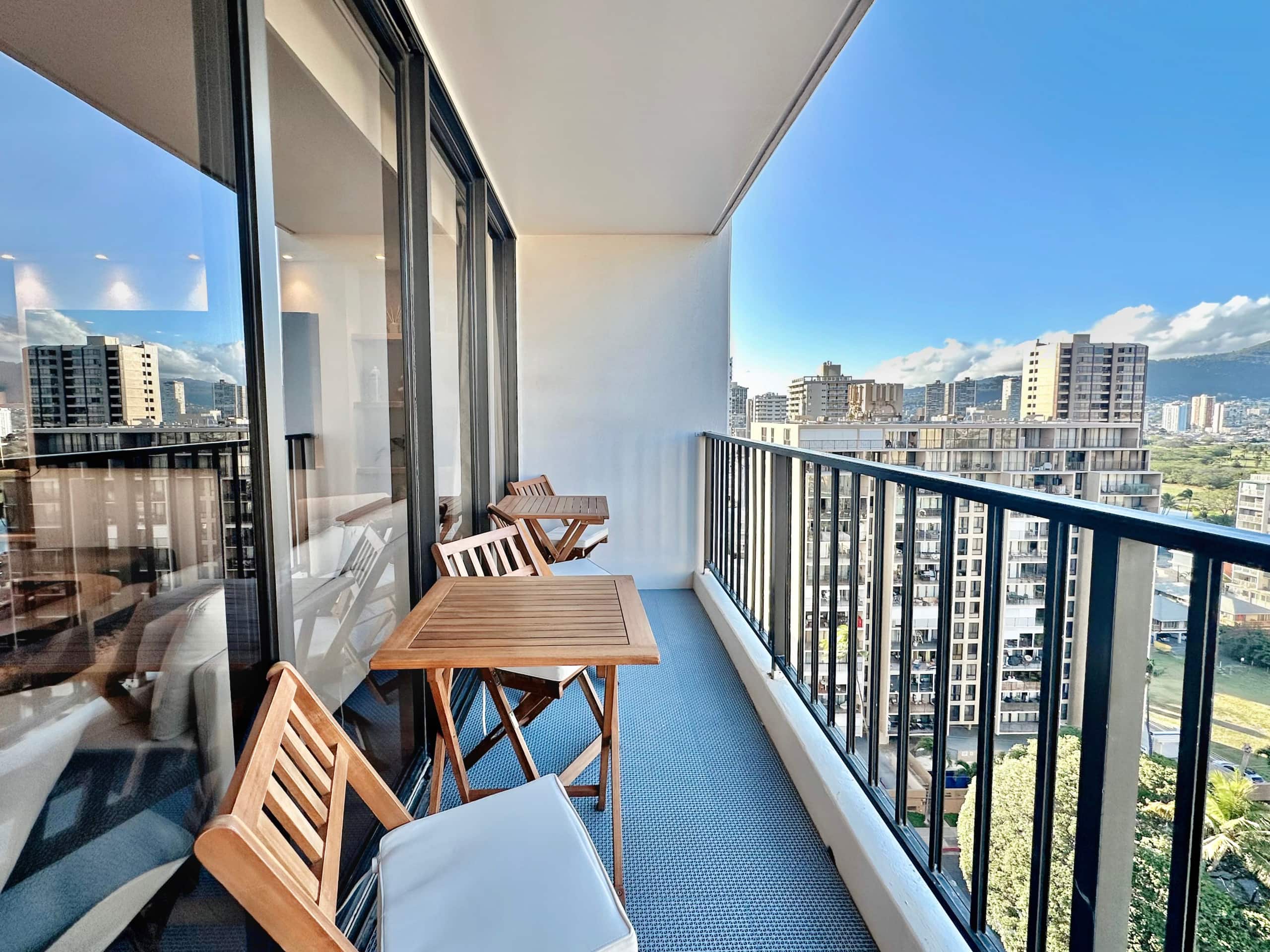 17F-Beautiful & Upscale-Waikiki Beach 1BR/Parking~ - Image 43