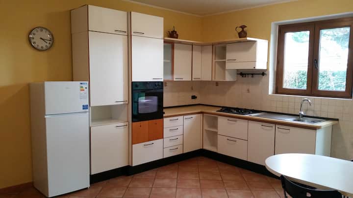 Casa Indipendente Con Giardino - Viareggio
