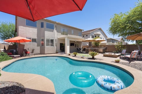 Desert Nights Done Right | Spa + Fire Pit + Pool