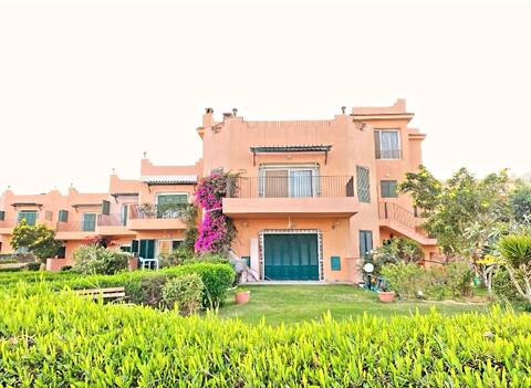 Sea view getaway close to Cairo