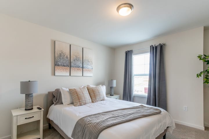 Ďalšia spálňa s manželskou posteľou