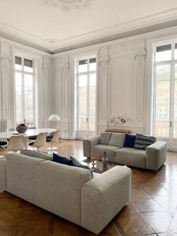 4* apartment of 210m2 center of the Lyon peninsula