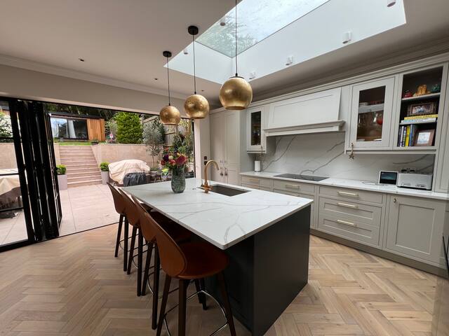 Luxury Maisonette with a garden