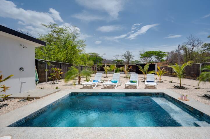 Casa Lubos - 3 Mins to Beach!