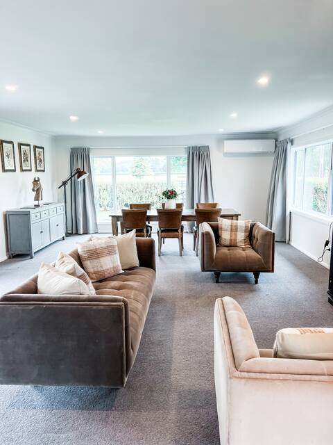Karapiro rowers dream near town!