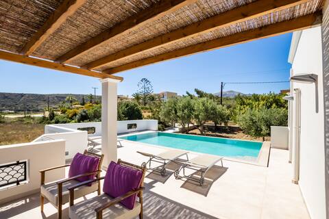 Zetes Luxury Suite & Pool