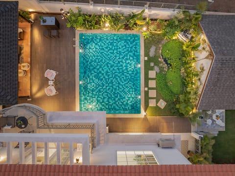 Serene Harvey House 6bhk Siolim Pvt Pool & Jacuzzi