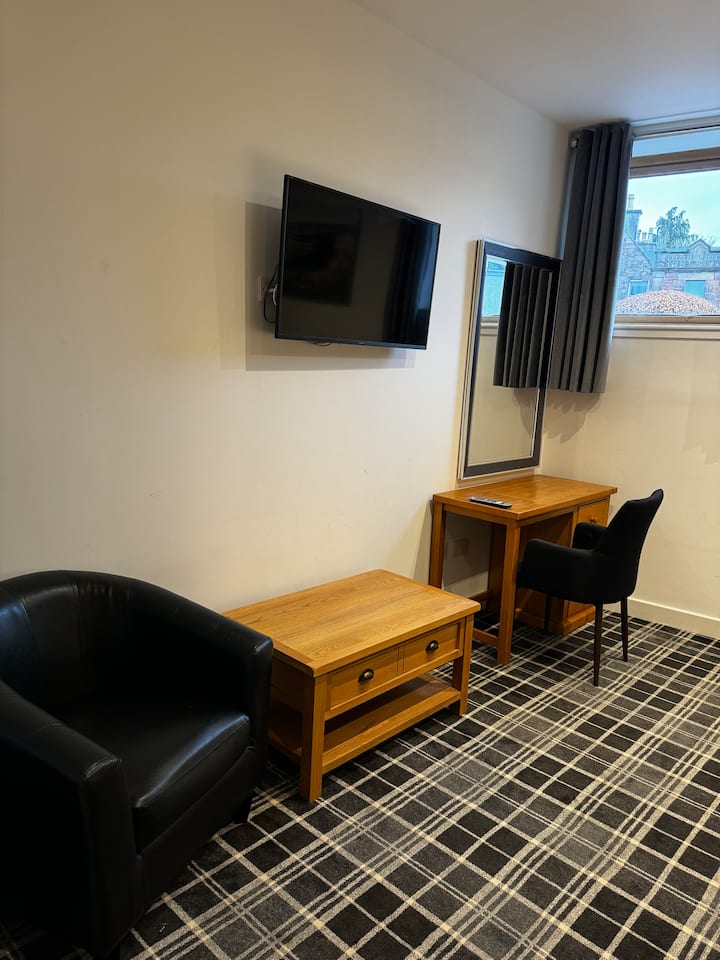 King Room In City Centre Cosy Hotel - Inverness