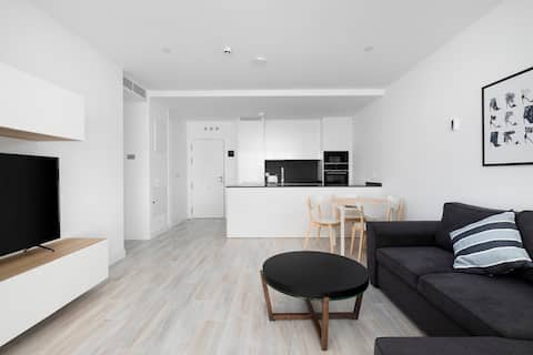 Top performing Airbnb: Pool/Gym/Office/Views in Martiricos