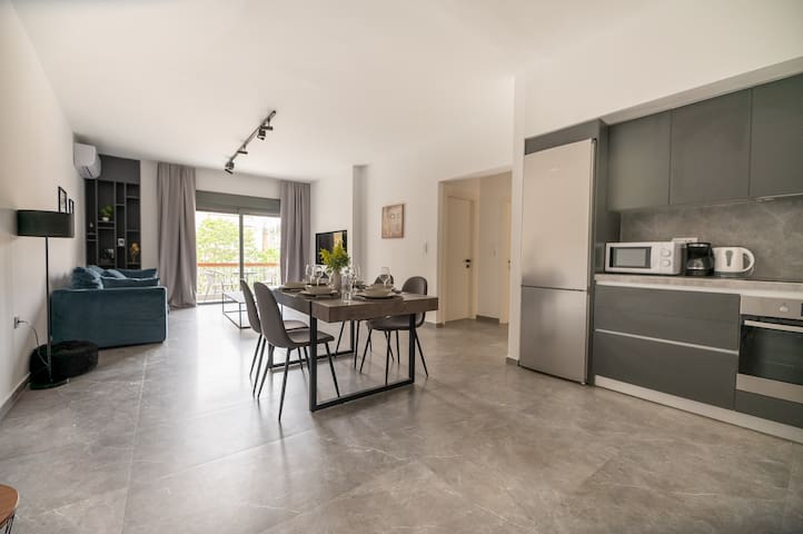 Stylish 3BR apartment in Pagkrati -Pr6-