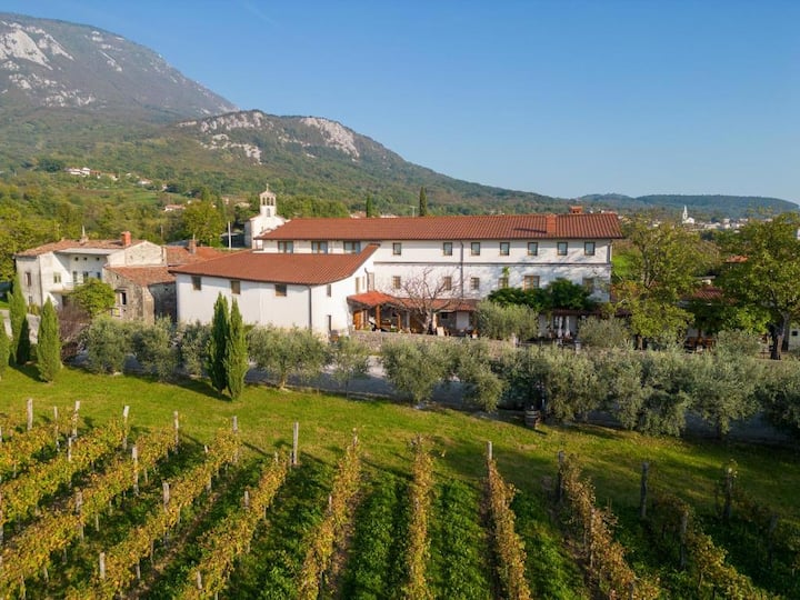 Farm Stay Malovščevo | Double Bed & Balcony - Nova Gorica
