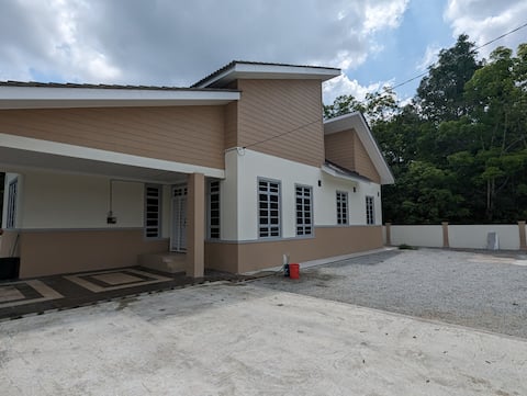 Banglo DSaring Homestay