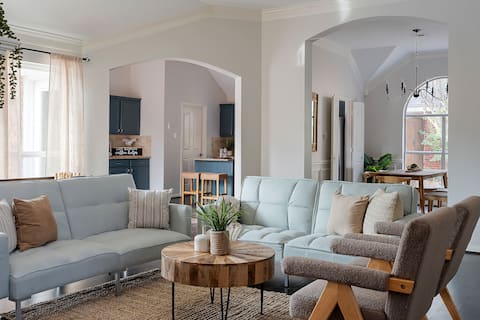 Modern 3BR Frisco | Pool, Spa + Grill