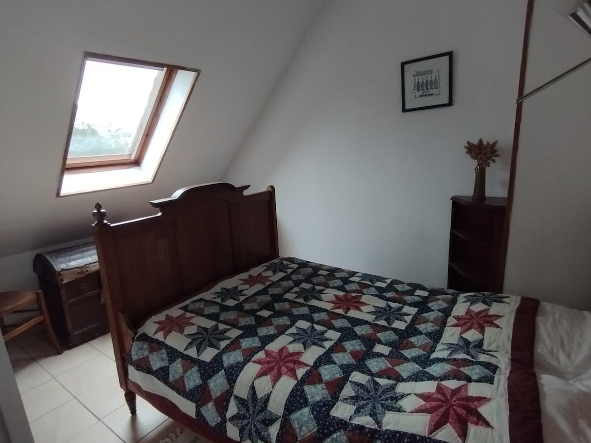 Habitación con vistas al jardín
Cama de 120 cm de ancho