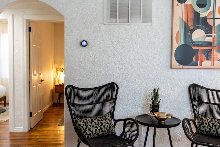 A Mid-century Modern Heaven - Gainesville, FL