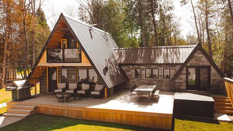The Lazy Loon - Lakefront Luxury