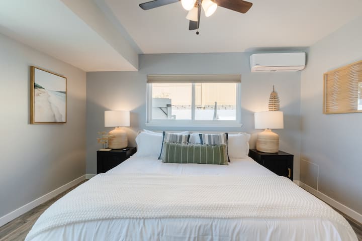 סוויטת הורים מפוארת עם מיטת קינג סייז מפוארת 