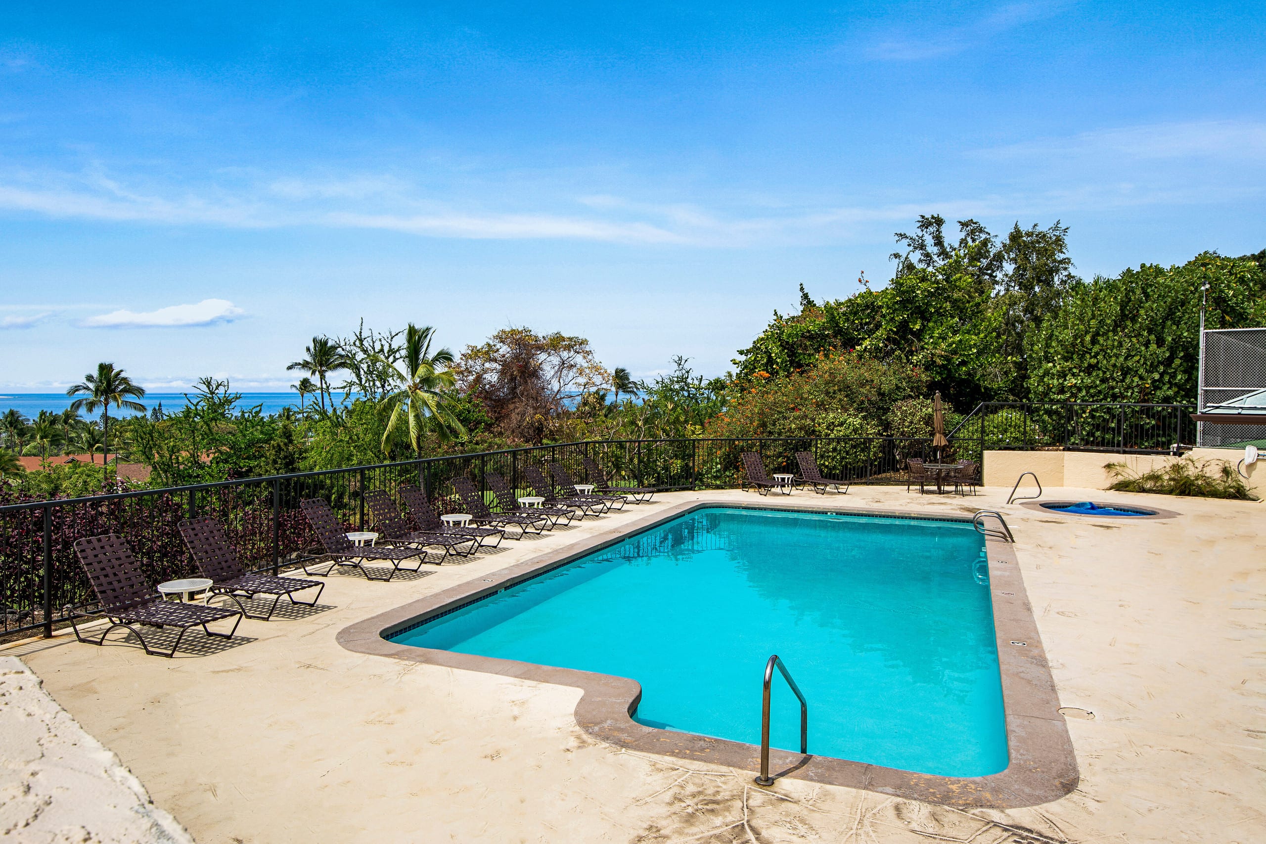 Condo in Kailua-Kona · ★4.97 · 3 bedrooms · 4 beds · 2 baths - Image 51