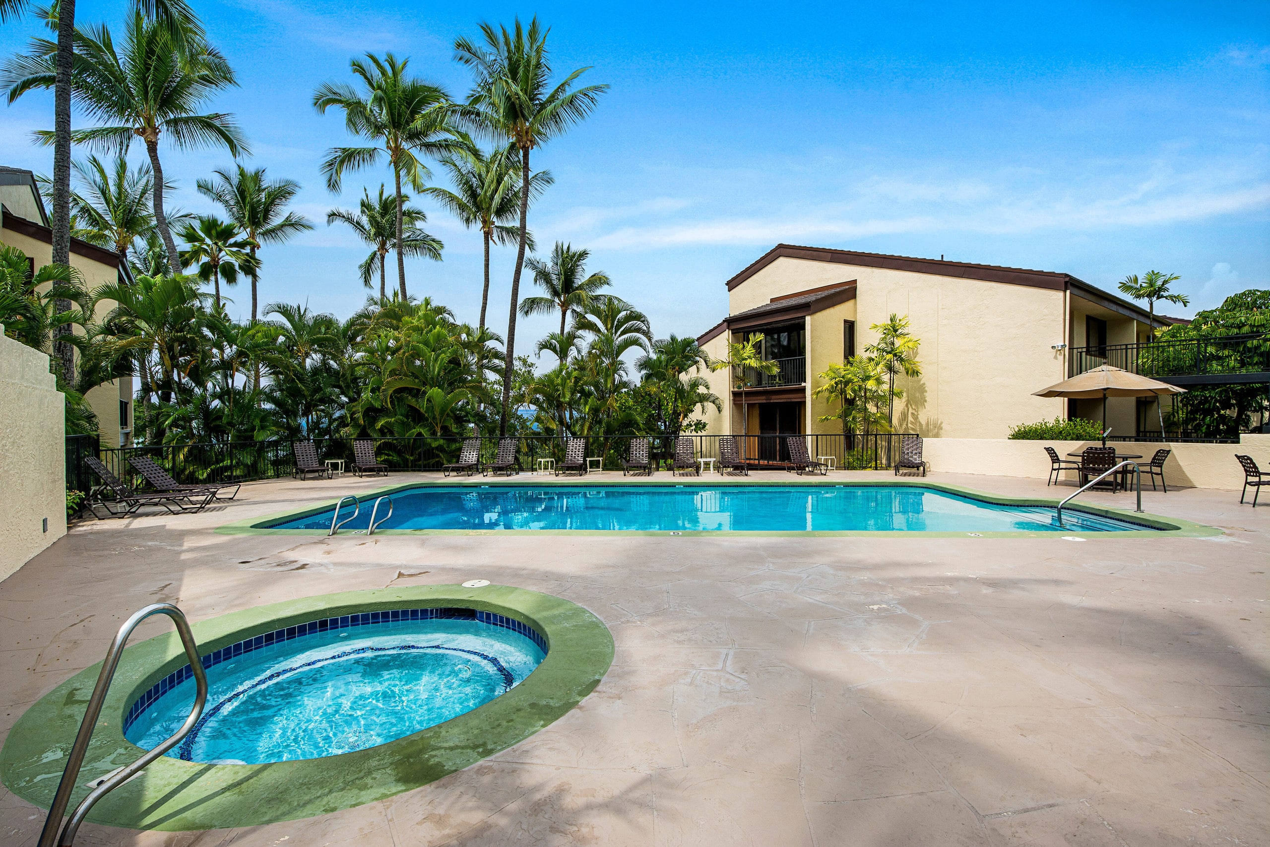 Condo in Kailua-Kona · ★4.97 · 3 bedrooms · 4 beds · 2 baths - Image 47