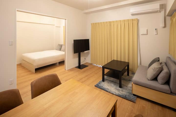 oneday apartment japan アイボリー Sleek 1BD Apt w/ A/C in Kikukawa-Shinjuku Line - Apartments