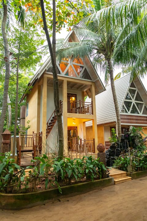 Sun N Moon (Downstairs)