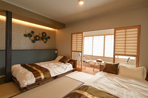 Renovated Home Near Station | 2 Baths | Free P
