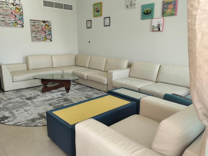 Luxurious 2bhk Sea View Flat - Sharjah