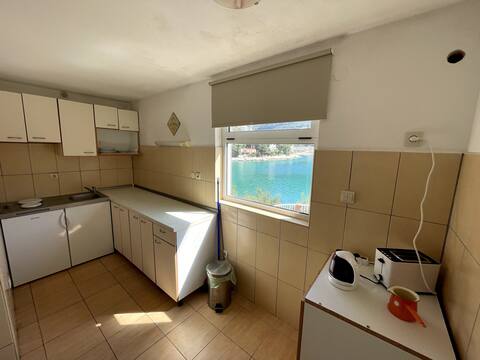 Popular Airbnb listing: Apartment 3 in Općina Slivno