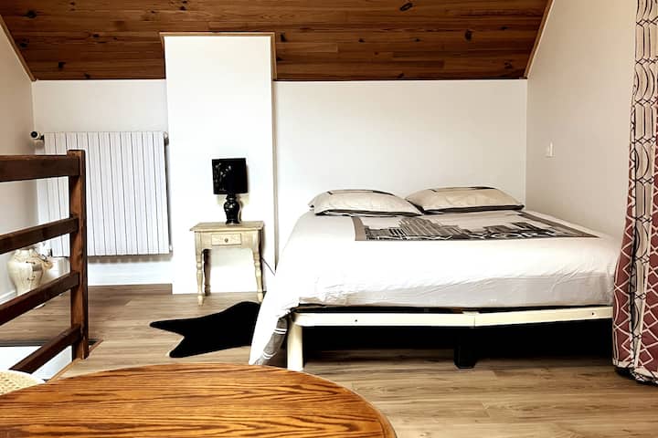 ห้องนอน 2 พร้อมเตียงคู่