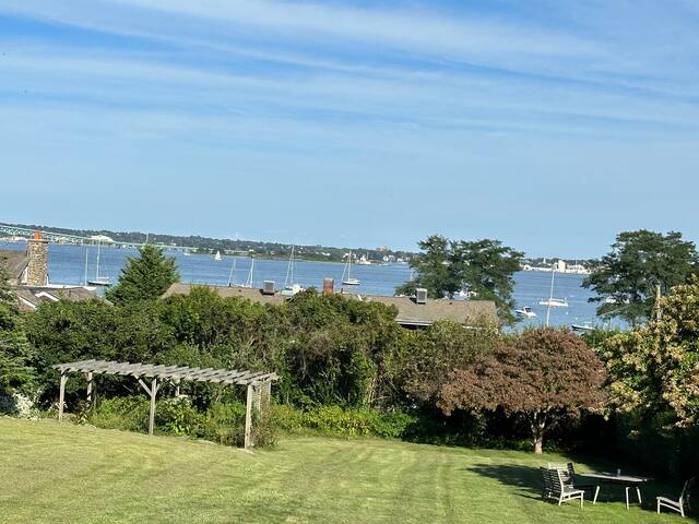 Jamestown Victorian – 15% End of Summer Discount gallery image 5