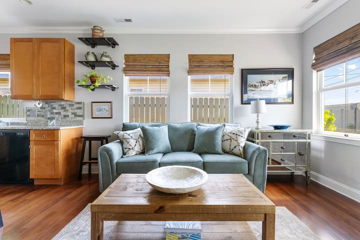3 Bedroom Cozy Home Right Next To Park Circle! - North Charleston, SC