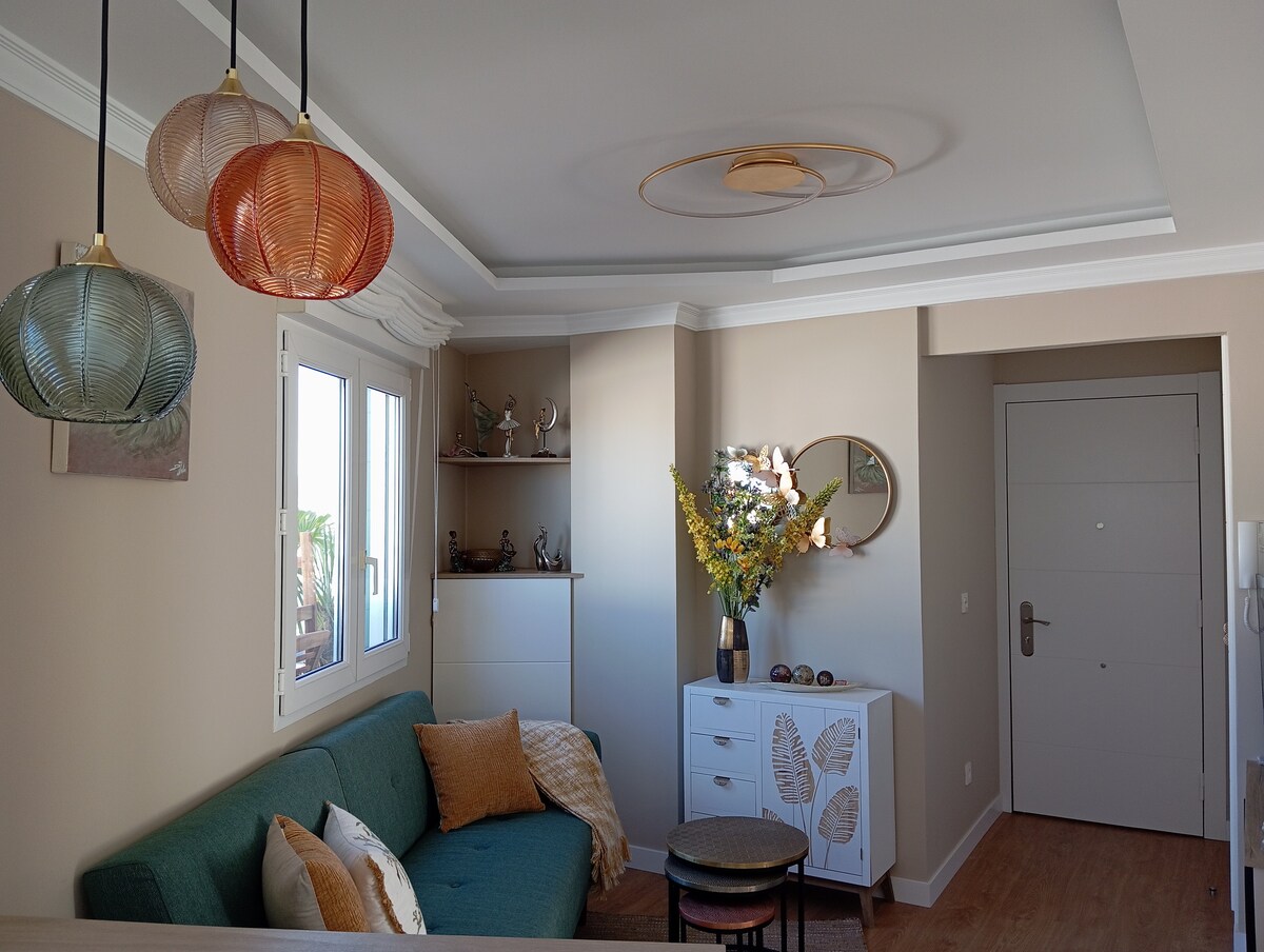 Successful Airbnb property: El Capricho Suite – La Terraza in Gijón / Xixón